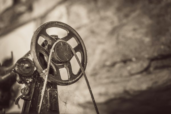 Can Installing a Lightweight Flywheel Improve Engine Response in a BMW 135i?