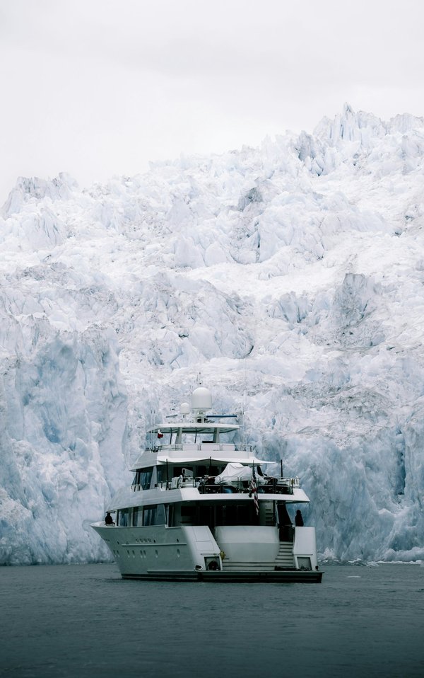 Fresh waves: your source for the latest boating news